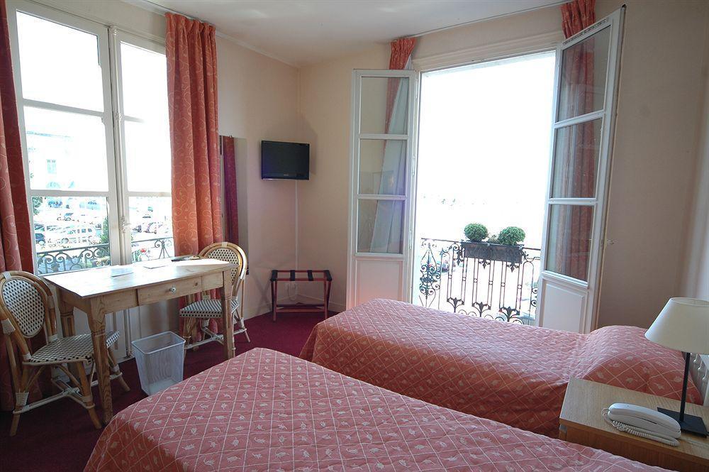 Cristal Hotel Restaurant - Logis Hotels Saumur Εξωτερικό φωτογραφία