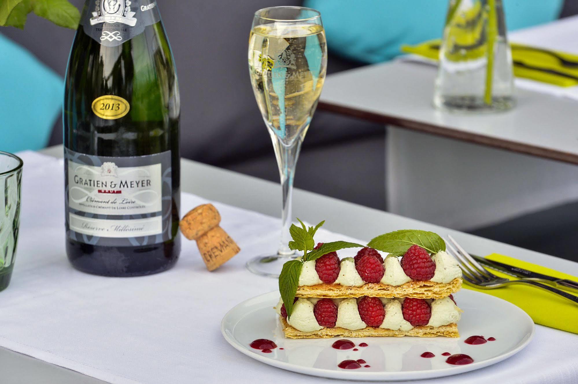 Cristal Hotel Restaurant - Logis Hotels Saumur Εξωτερικό φωτογραφία