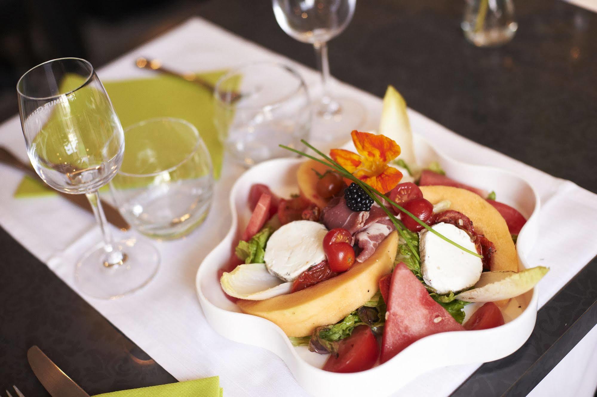 Cristal Hotel Restaurant - Logis Hotels Saumur Εξωτερικό φωτογραφία