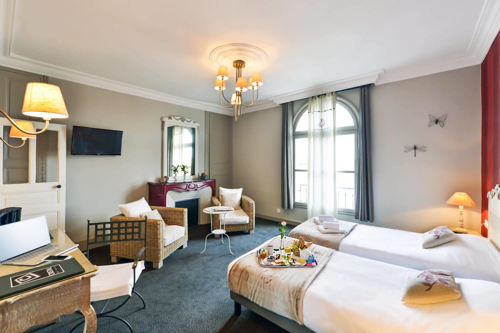 Cristal Hotel Restaurant - Logis Hotels Saumur Εξωτερικό φωτογραφία