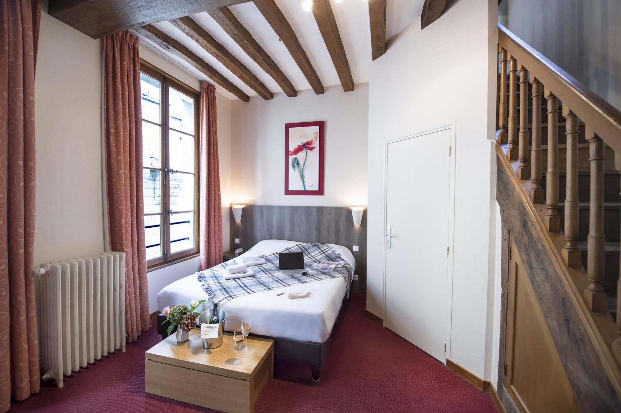 Cristal Hotel Restaurant - Logis Hotels Saumur Εξωτερικό φωτογραφία